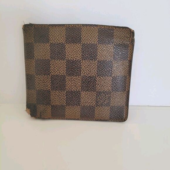 Louis Vuitton Other - Vintage Louis Vuitton Men's LV Brown Bi-Fold Damier Leather Wallet Damaged Fair